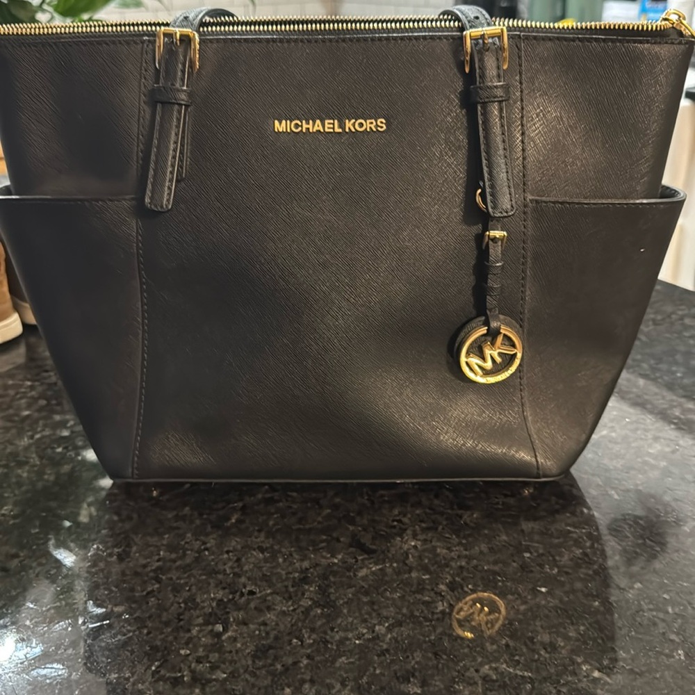 Michael Kors JetSet Tote